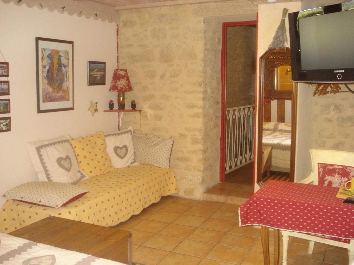 Locastillon Luaran gambar