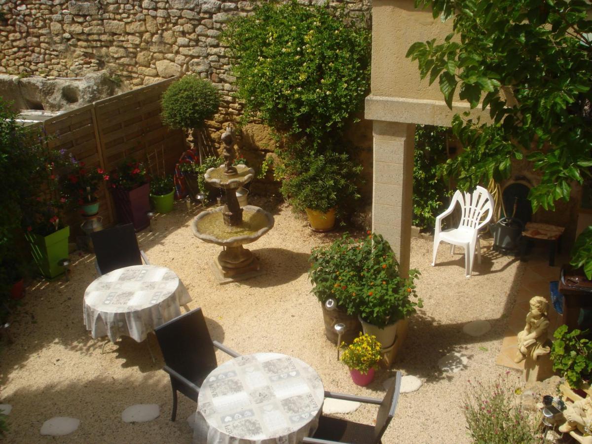 Locastillon Luaran gambar