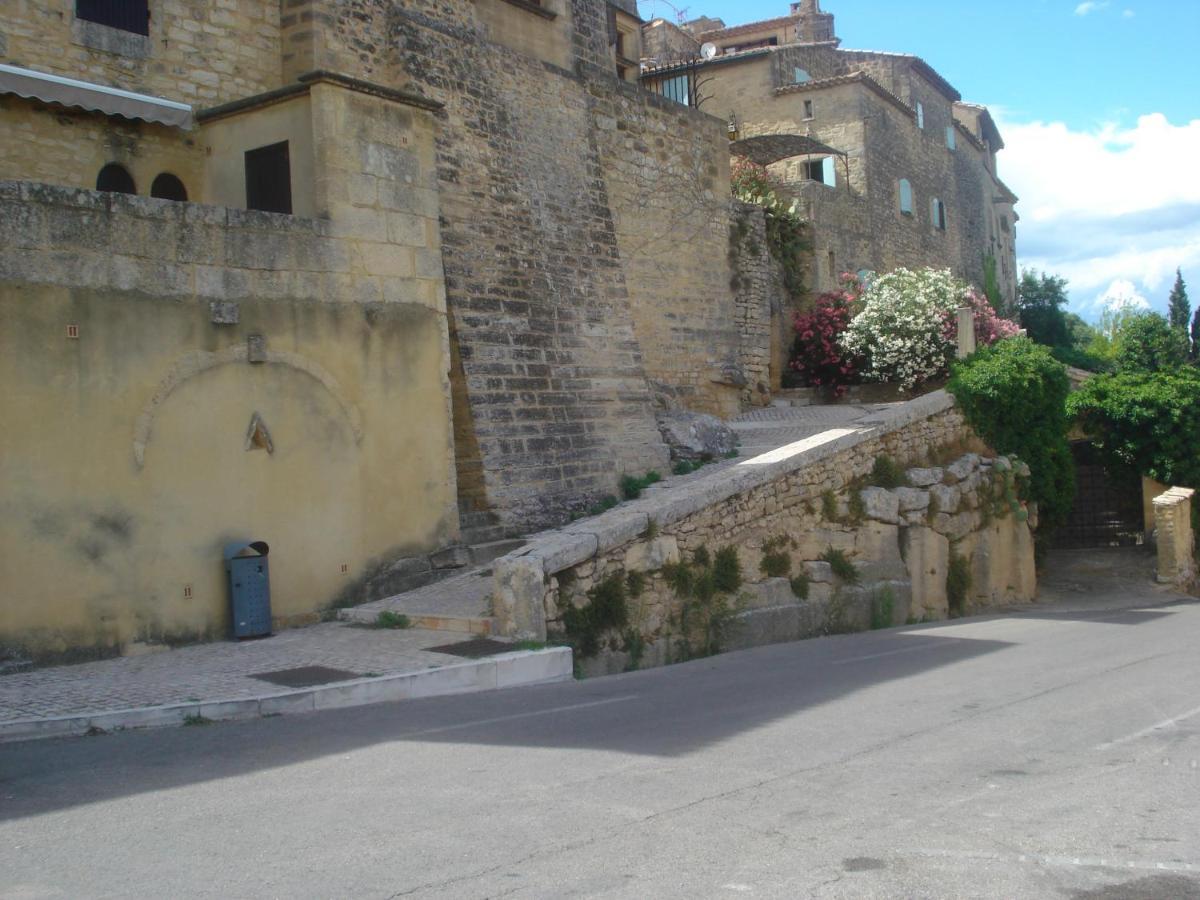 Locastillon Luaran gambar