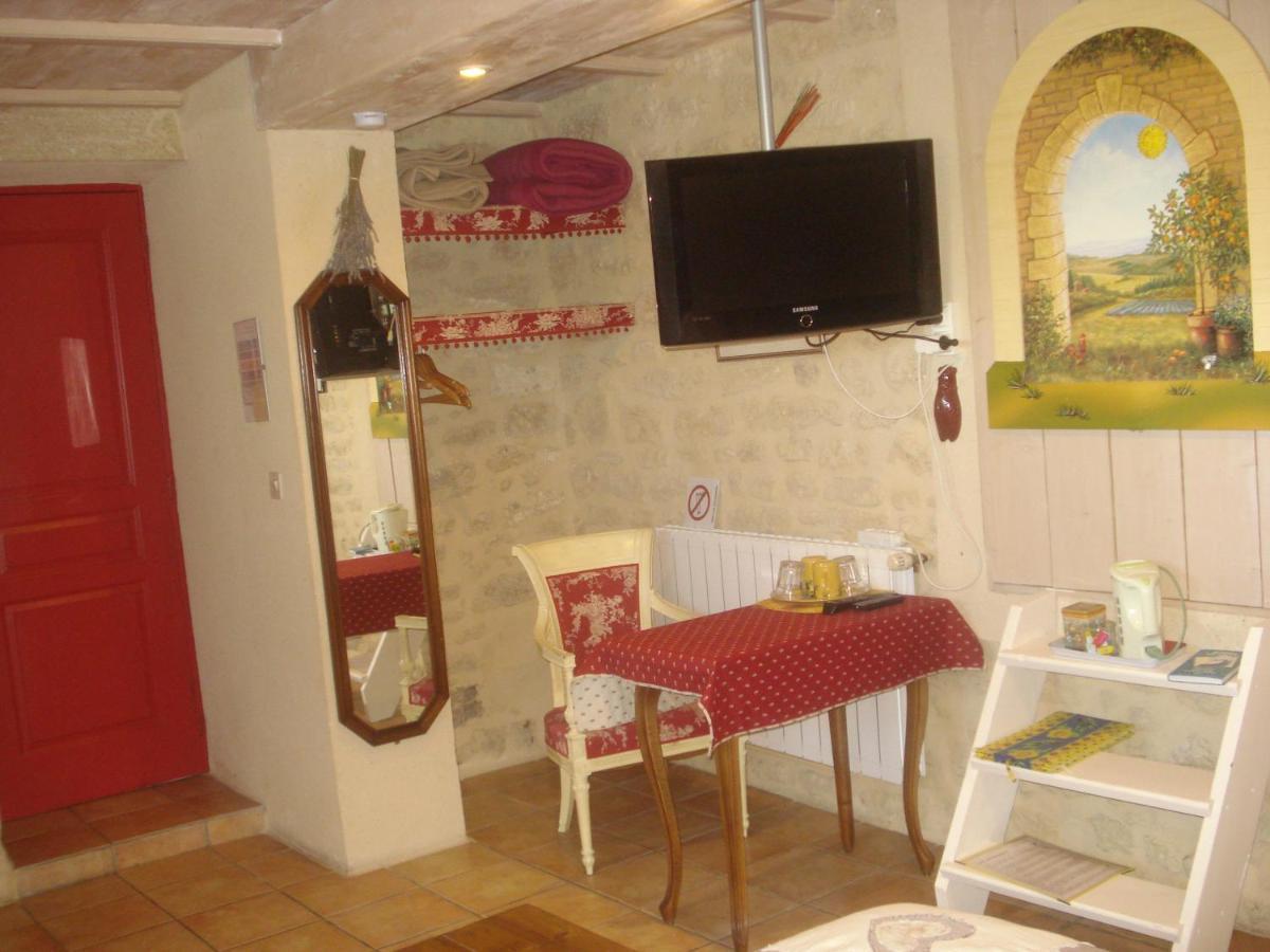 Locastillon Luaran gambar