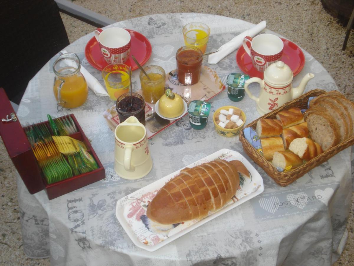 Locastillon Luaran gambar